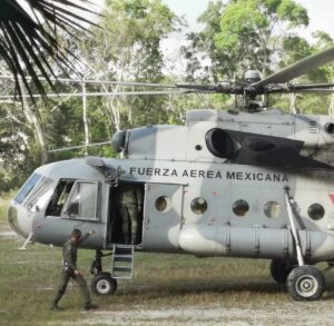 Militares preparándose para vigilar los litorales Mexicanos