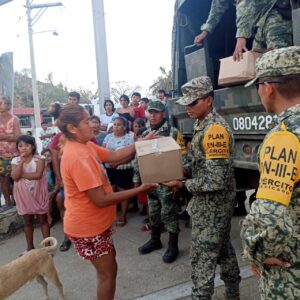 Reconocimiento del esfuerzo que hacen los militares en Acapulco por el huracán Otis