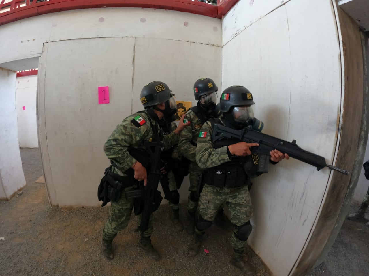 Operaciones urbanas en el Ejército Mexicano. Militares comprometidos con la nación.