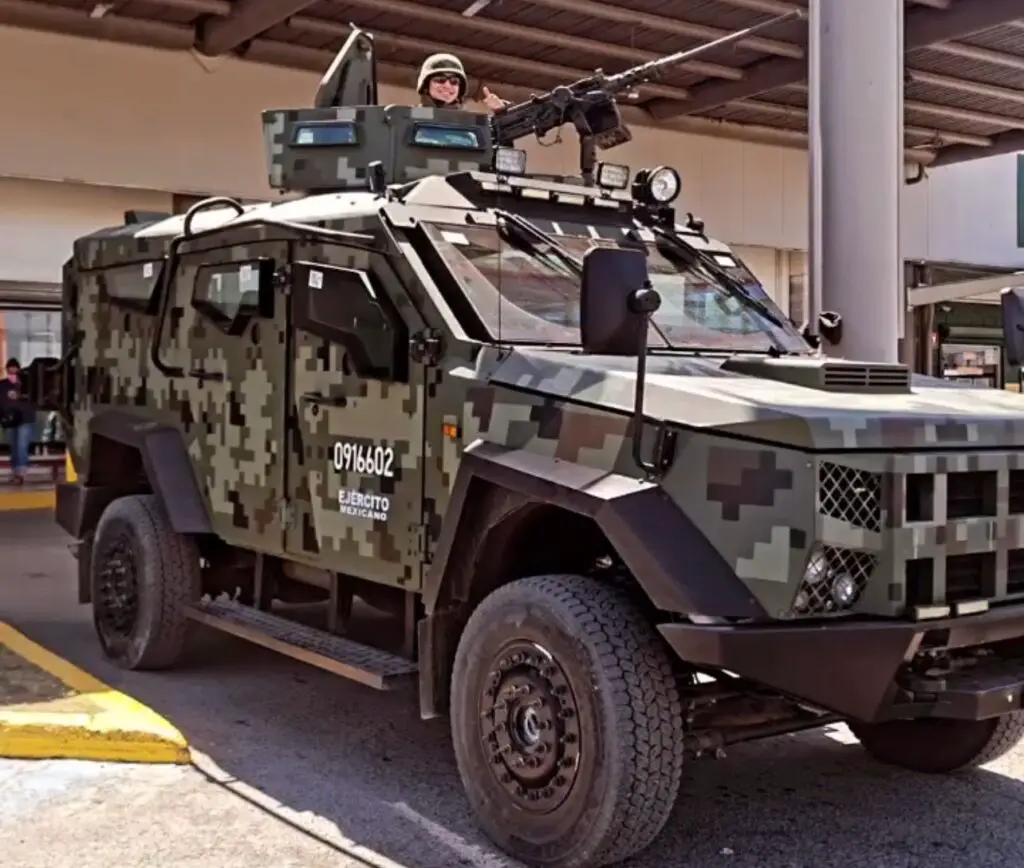 Vehículos del Ejército Mexicano blindados. Vehículo DN-11